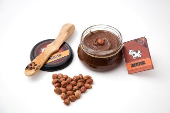LeGhee sweat buttery spread with haselnuts